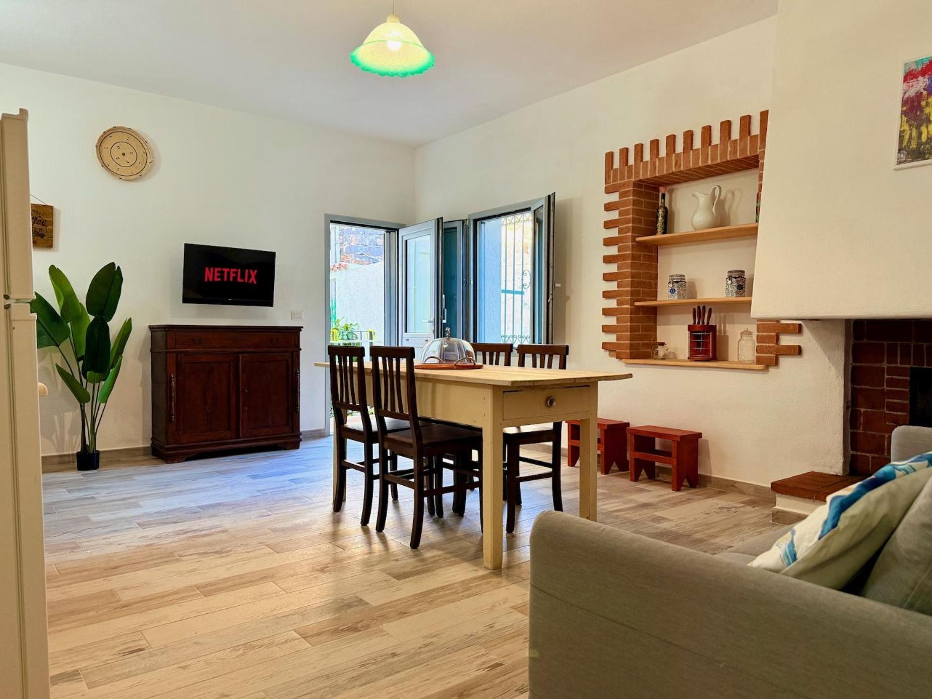 Dommos - Domosola Apartment Orosei Ngoại thất bức ảnh